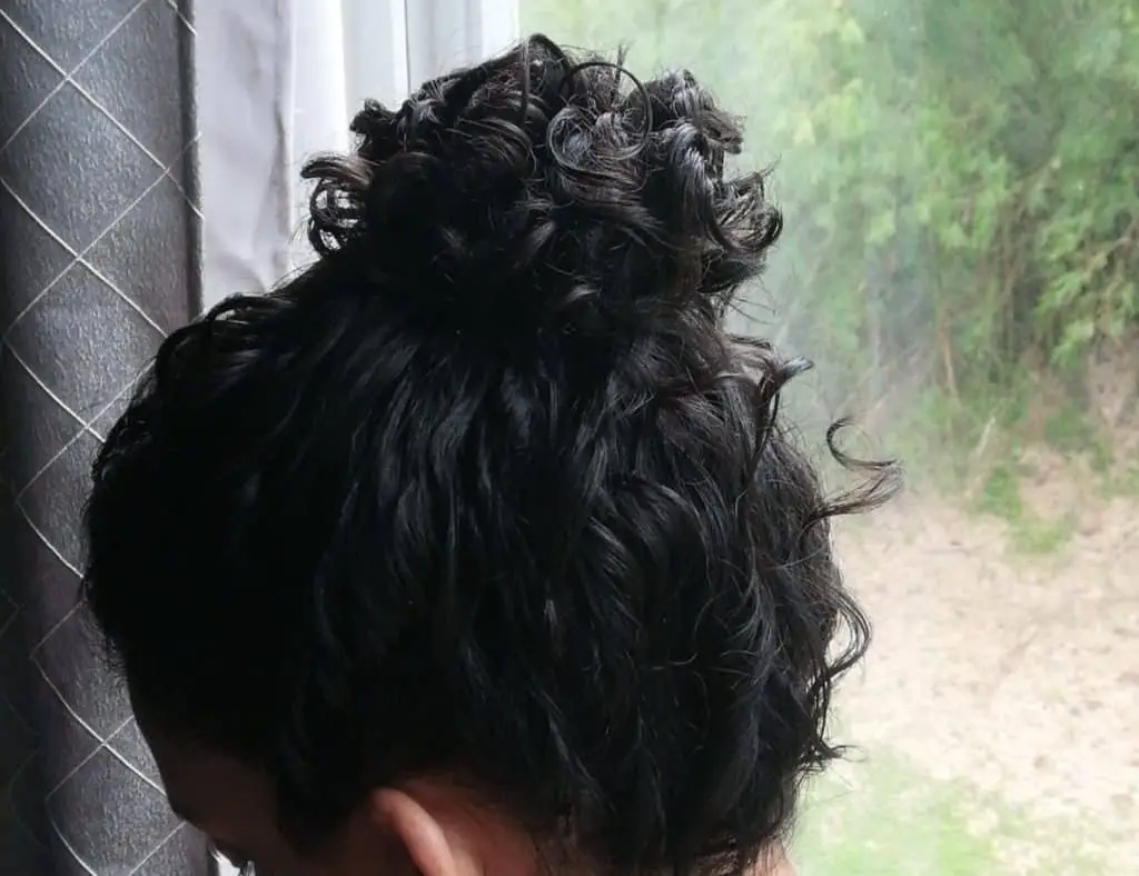 curly hair bun - curly messy bun