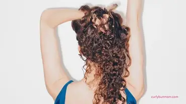 How To refresh Curls In The Morning - Curly Bun Mom